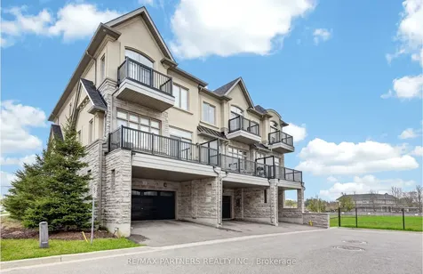 3 Fernhill Lane Markham ON L6C 0Y5