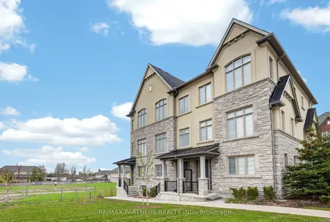 3 Fernhill Lane Markham ON L6C 0Y5