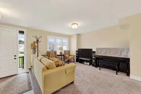 3 Fernhill Lane Markham ON L6C 0Y5