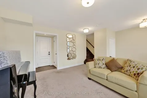 3 Fernhill Lane Markham ON L6C 0Y5