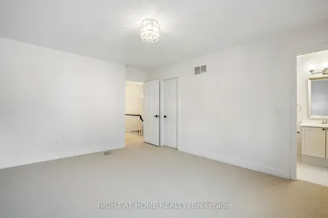 80 Wetherby Circle Markham ON L3T 7R8