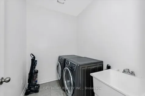 1252 Peelar Crescent Innisfil ON L0L 1W0