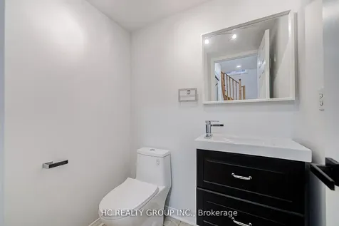 18 Quattro Avenue Richmond Hill ON L4E 0S5