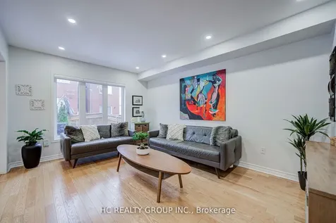 18 Quattro Avenue Richmond Hill ON L4E 0S5