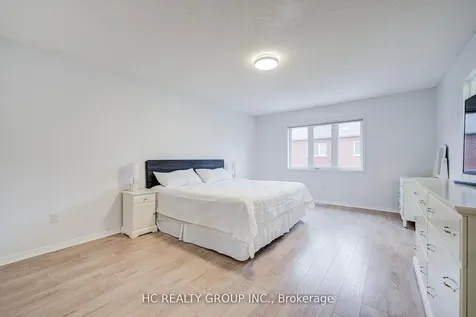 18 Quattro Avenue Richmond Hill ON L4E 0S5