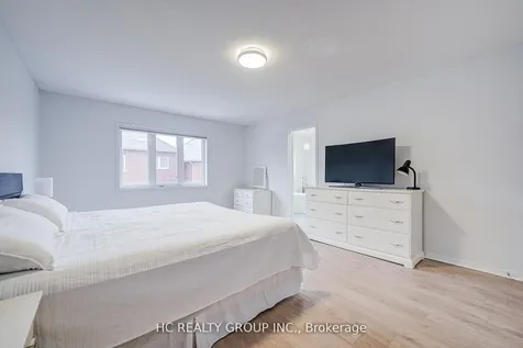 18 Quattro Avenue Richmond Hill ON L4E 0S5