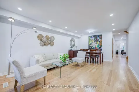 18 Quattro Avenue Richmond Hill ON L4E 0S5