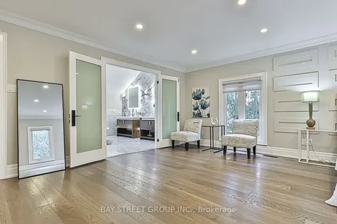 11 Gatcombe Circle Richmond Hill ON L4C 9P4