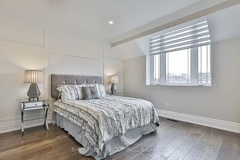 11 Gatcombe Circle Richmond Hill ON L4C 9P4