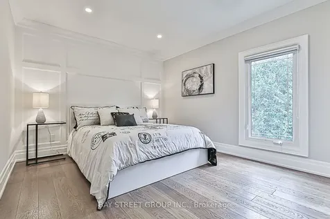 11 Gatcombe Circle Richmond Hill ON L4C 9P4