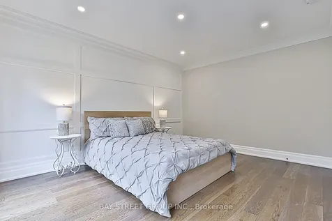 11 Gatcombe Circle Richmond Hill ON L4C 9P4