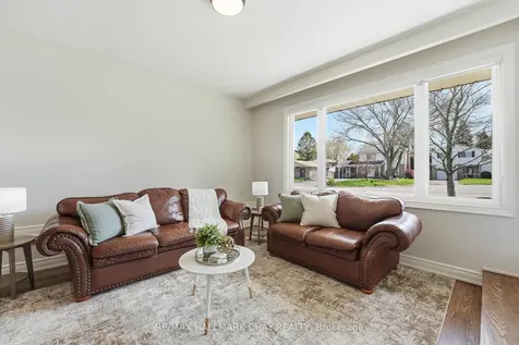 17 Hunter Court New Tecumseth ON L9R 1A6