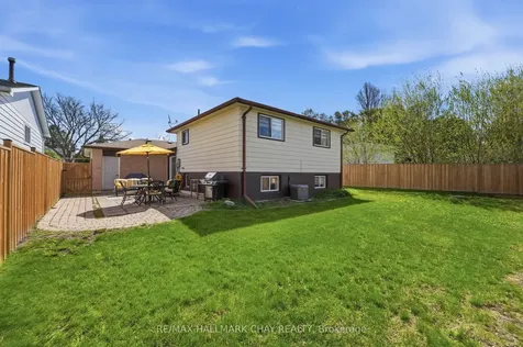 17 Hunter Court New Tecumseth ON L9R 1A6