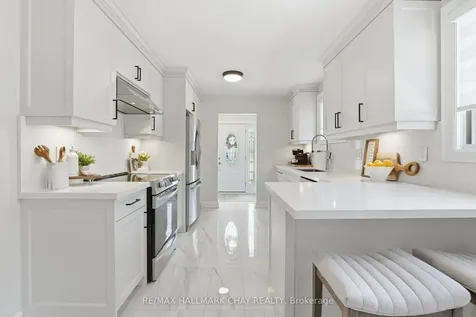 17 Hunter Court New Tecumseth ON L9R 1A6