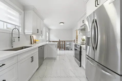 17 Hunter Court New Tecumseth ON L9R 1A6