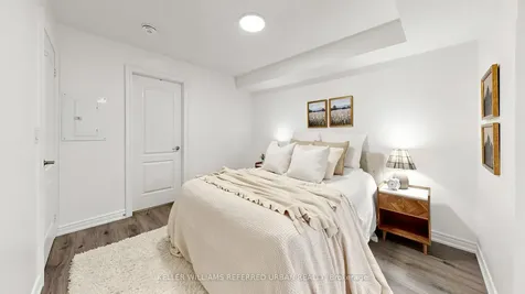 11 Dunsheath Way Markham ON L6B 1N3