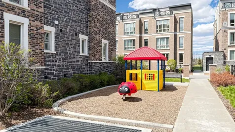 11 Dunsheath Way Markham ON L6B 1N3