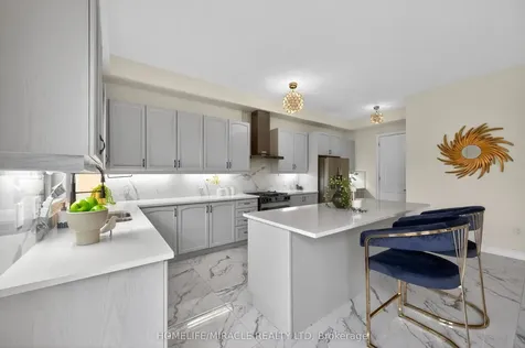 69 Settlers Crescent Bradford West Gwillimbury ON L3Z 4N3