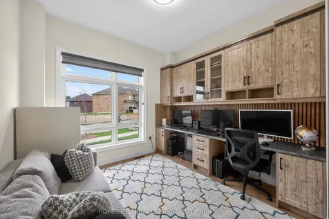 69 Settlers Crescent Bradford West Gwillimbury ON L3Z 4N3