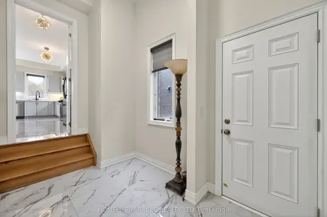 69 Settlers Crescent Bradford West Gwillimbury ON L3Z 4N3