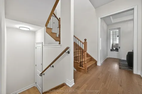 69 Settlers Crescent Bradford West Gwillimbury ON L3Z 4N3