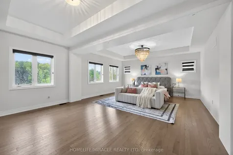 69 Settlers Crescent Bradford West Gwillimbury ON L3Z 4N3