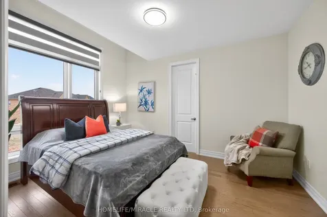 69 Settlers Crescent Bradford West Gwillimbury ON L3Z 4N3