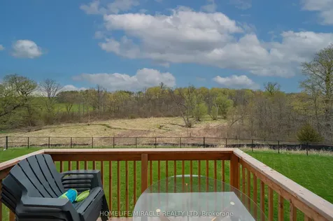 69 Settlers Crescent Bradford West Gwillimbury ON L3Z 4N3