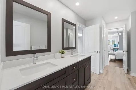 16 Bonnell Crescent Aurora ON L4G 7S8