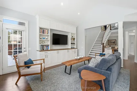 16 Bonnell Crescent Aurora ON L4G 7S8