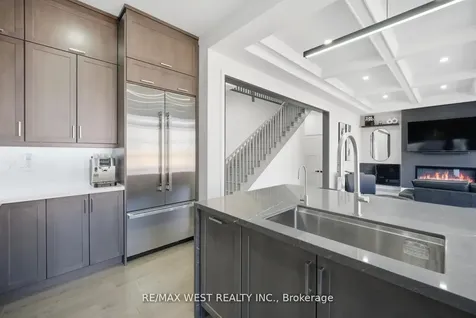 99 Coldwell Bay Circle Vaughan ON L4H 5E9