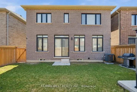 99 Coldwell Bay Circle Vaughan ON L4H 5E9