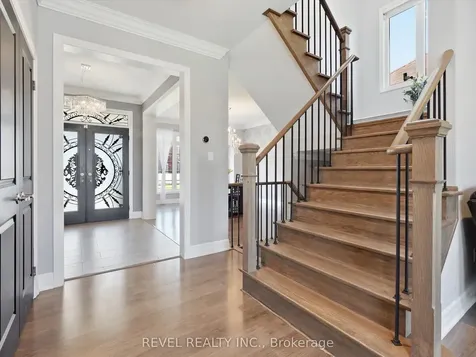 17 Mount Crescent Essa ON L3W 0N4