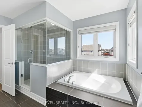 17 Mount Crescent Essa ON L3W 0N4