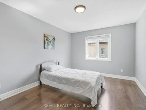 17 Mount Crescent Essa ON L3W 0N4