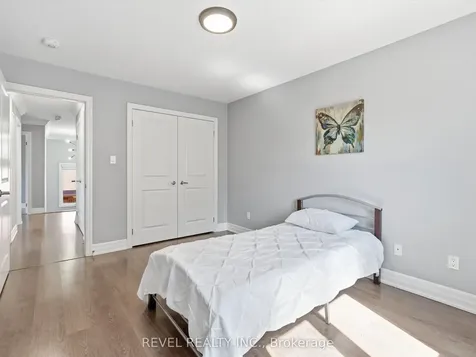 17 Mount Crescent Essa ON L3W 0N4