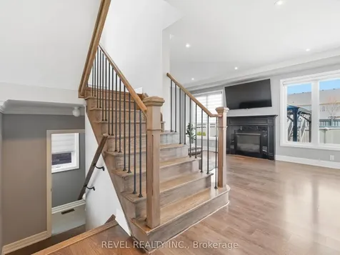 17 Mount Crescent Essa ON L3W 0N4