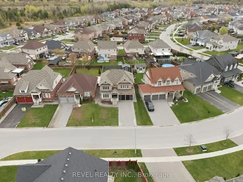 17 Mount Crescent Essa ON L3W 0N4