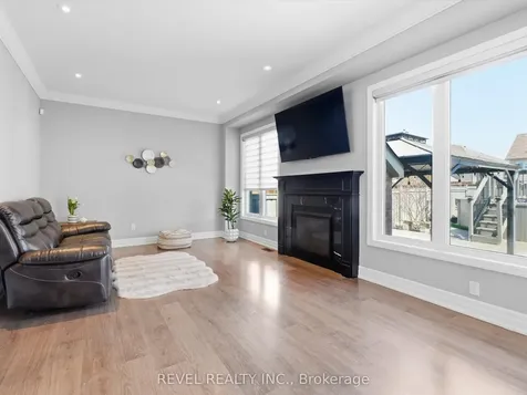 17 Mount Crescent Essa ON L3W 0N4