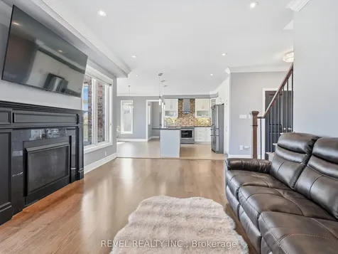 17 Mount Crescent Essa ON L3W 0N4