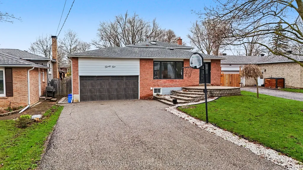 24 Maple Avenue W New Tecumseth ON L0G 1A0