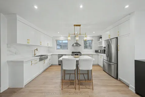 24 Maple Avenue W New Tecumseth ON L0G 1A0