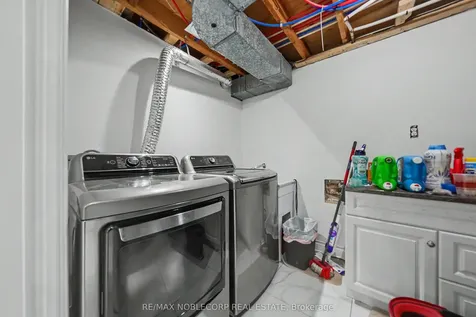 24 Maple Avenue W New Tecumseth ON L0G 1A0