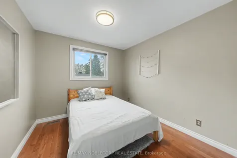 24 Maple Avenue W New Tecumseth ON L0G 1A0