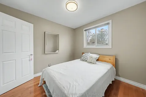 24 Maple Avenue W New Tecumseth ON L0G 1A0