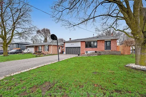 24 Maple Avenue W New Tecumseth ON L0G 1A0