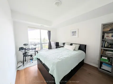 8 Maison Parc Court Vaughan ON L4J 9K5