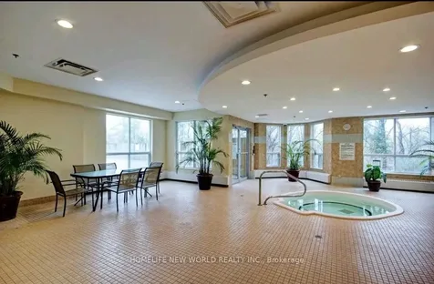 8 Maison Parc Court Vaughan ON L4J 9K5