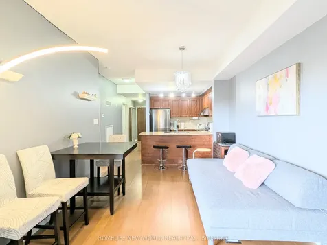 8 Maison Parc Court Vaughan ON L4J 9K5