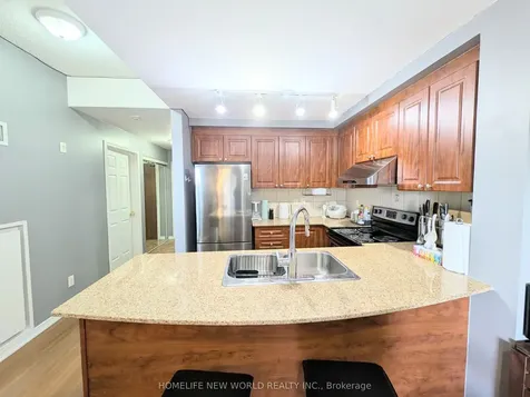 8 Maison Parc Court Vaughan ON L4J 9K5